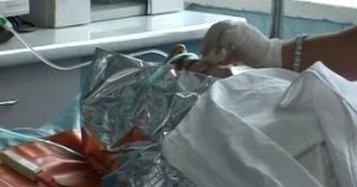 Tânărul din Mitocu Bălan a ajuns la spital cu arsuri grave pe corp