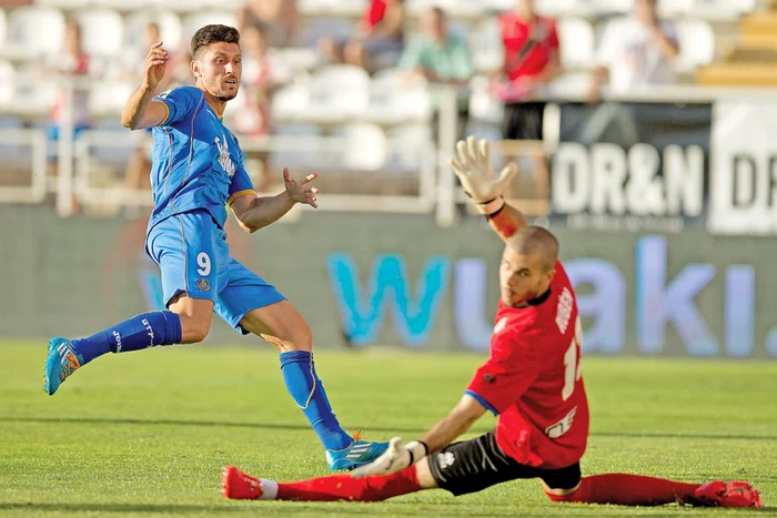 
    Andrei Ivan e speranţa Ligii 1. Vătăjelu e titular la Craiova  