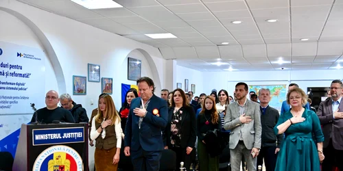 Charley Ottley a obținut cetățenia română FOTO Minosterul Justitiei jpg