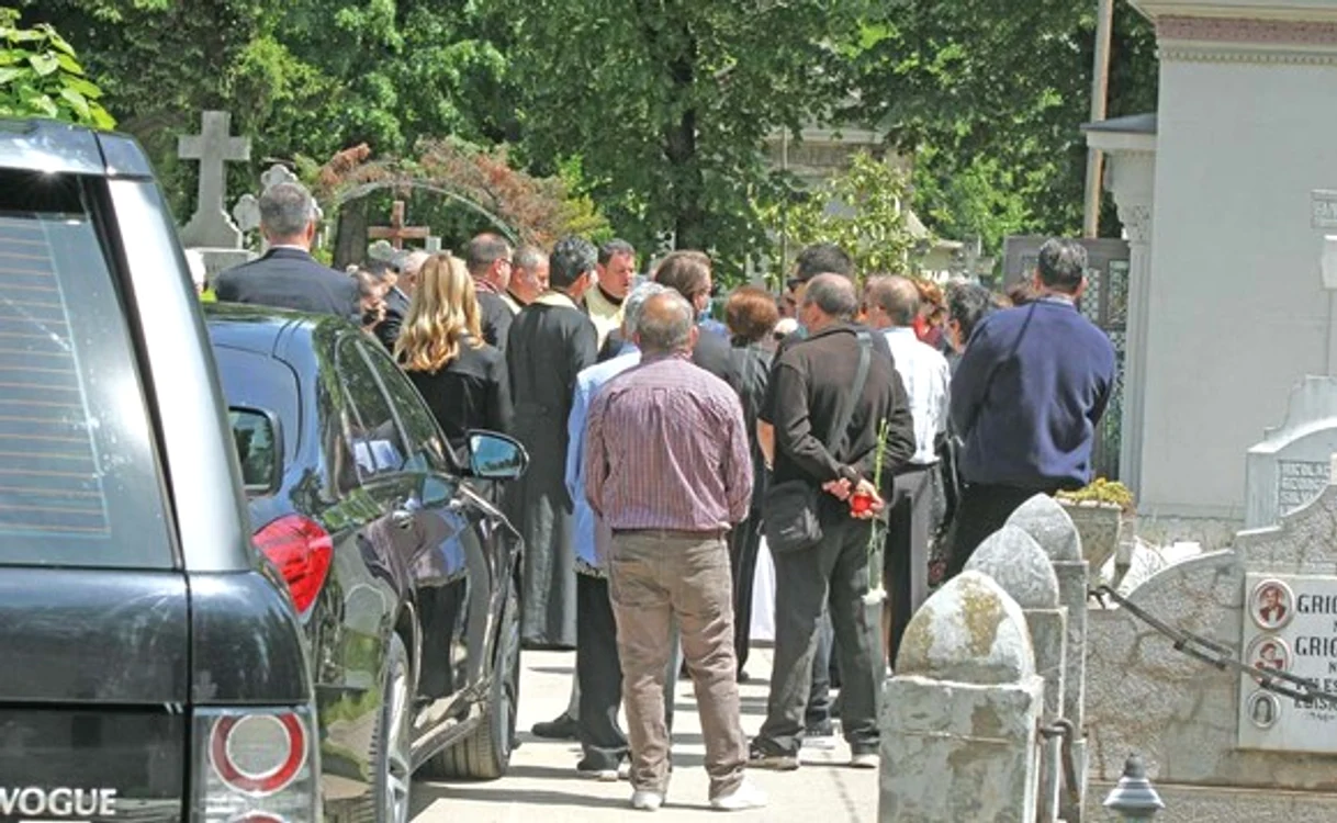 
    Ținuta Ioanei  a fost elegantă  și sexy  