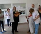 Femeile de la Maternitatea Bacău au primit flori de la Asociaţia Eurocivica