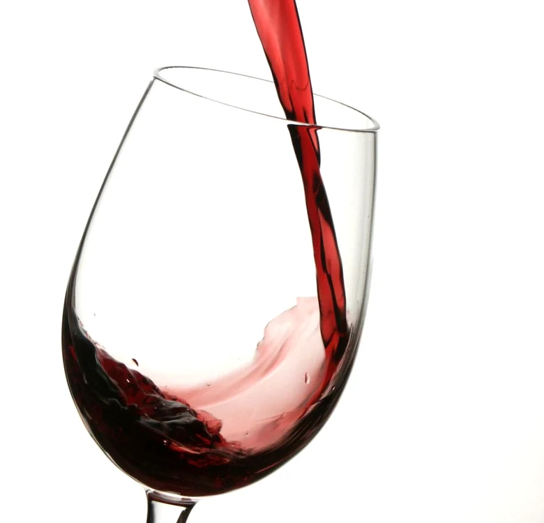 Vinul conţine resveratrol, un antioxidant important care menţine organismul sănătos. FOTO Fotolia