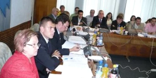 Satu Mare: Minorii paravan pentru infracţiuni-Revista presei locale