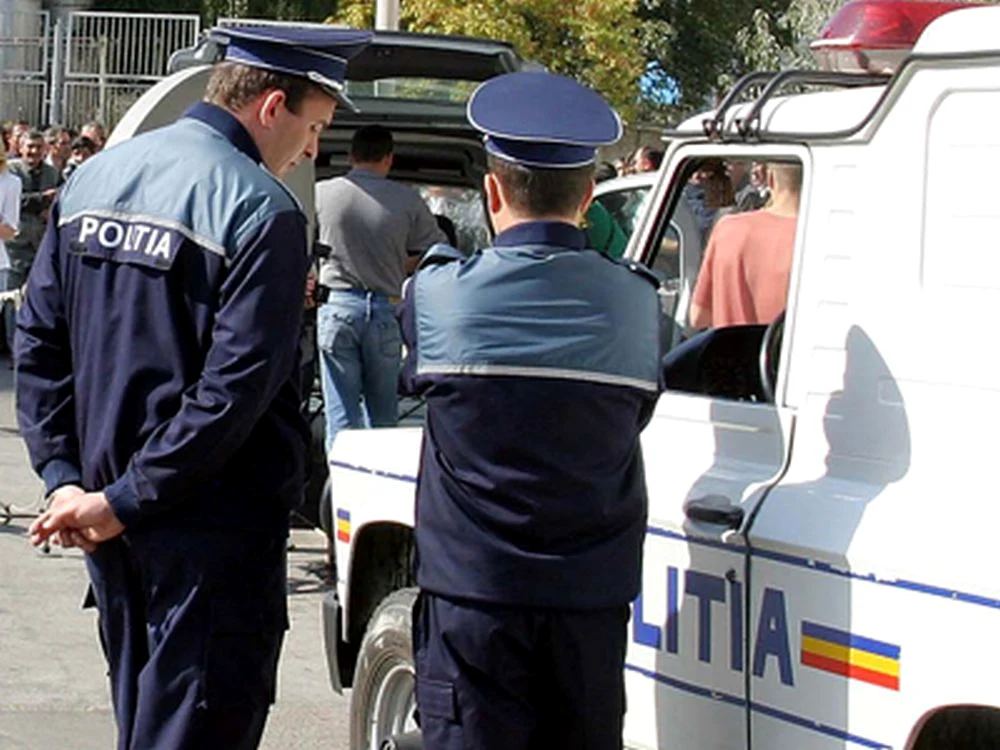 Poliţiştii i-au identificat pe cei doi susţecţi în cazul furtului de produse alimentare 