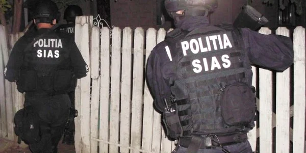 Mascaţii au descins acasă la suspecţi