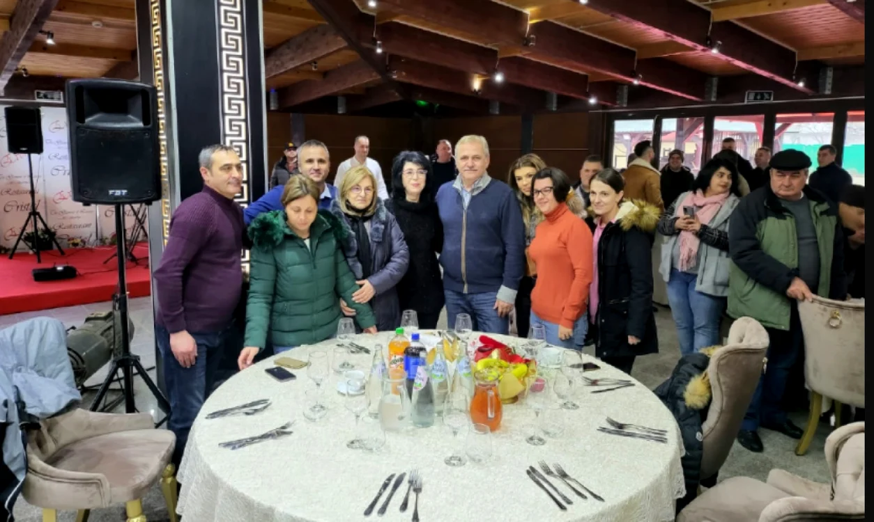 Liviu Dragnea, în mijlocul teleormănenilor FOTO Facebook Liviu Dragnea