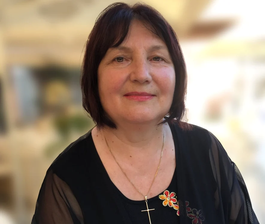 
    Violeta Damian e pasionată și de matematică, și de poezie  