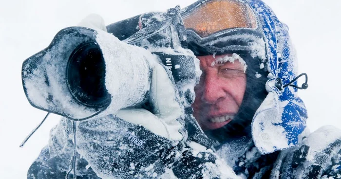 Meseria de fotograf poate să implice condiţiile cele mai aspre de lucru