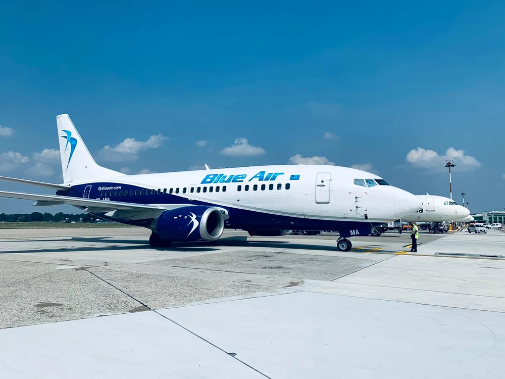 
    Blue Air operează avioane tip Boeing 737  