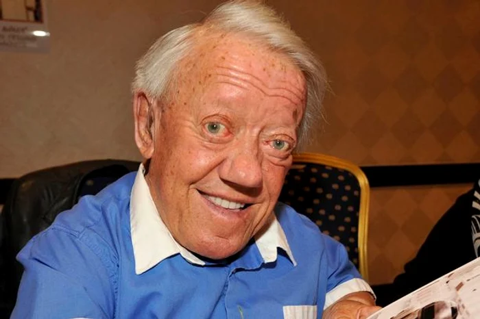 Kenny Baker, actorul care l-a interpretat pe R2-D2 în primele filme "Star Wars"