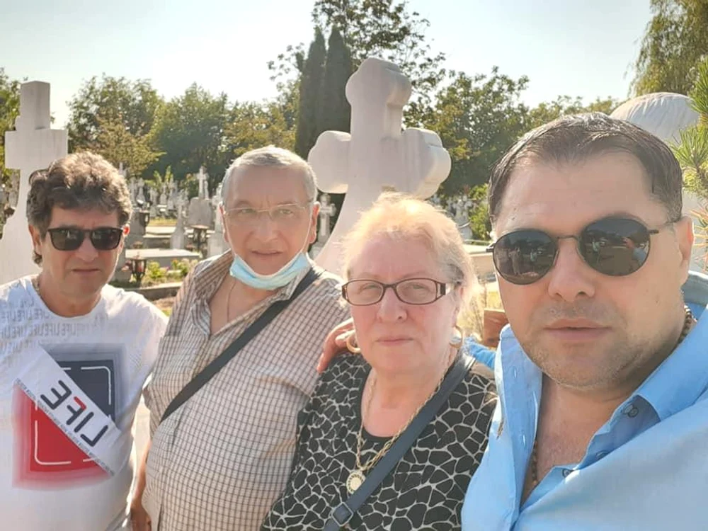 Doina Belu, ”nașa” lui Cornel,  s-a ocupat de slujbă și de pomană
