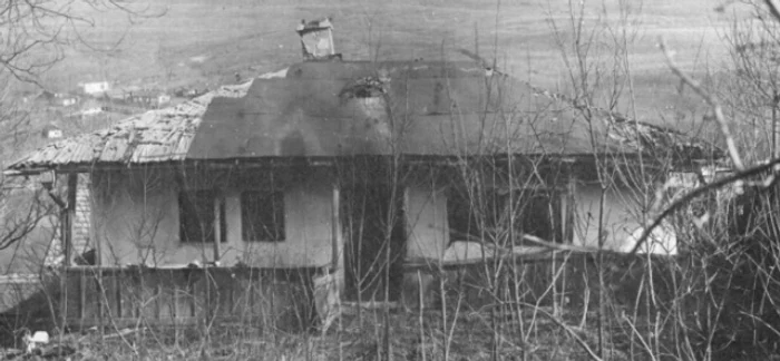 Așa arăta bojdeuca în 1914, înainte de restaurare foto: Muzeul Literaturii Iași