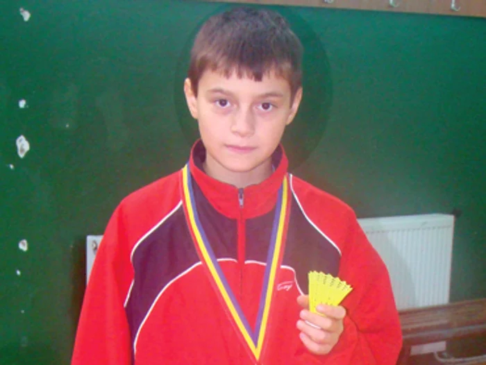 Botoşani: Teofan Dănilă: Campionul ţării la badminton (PORTRET)