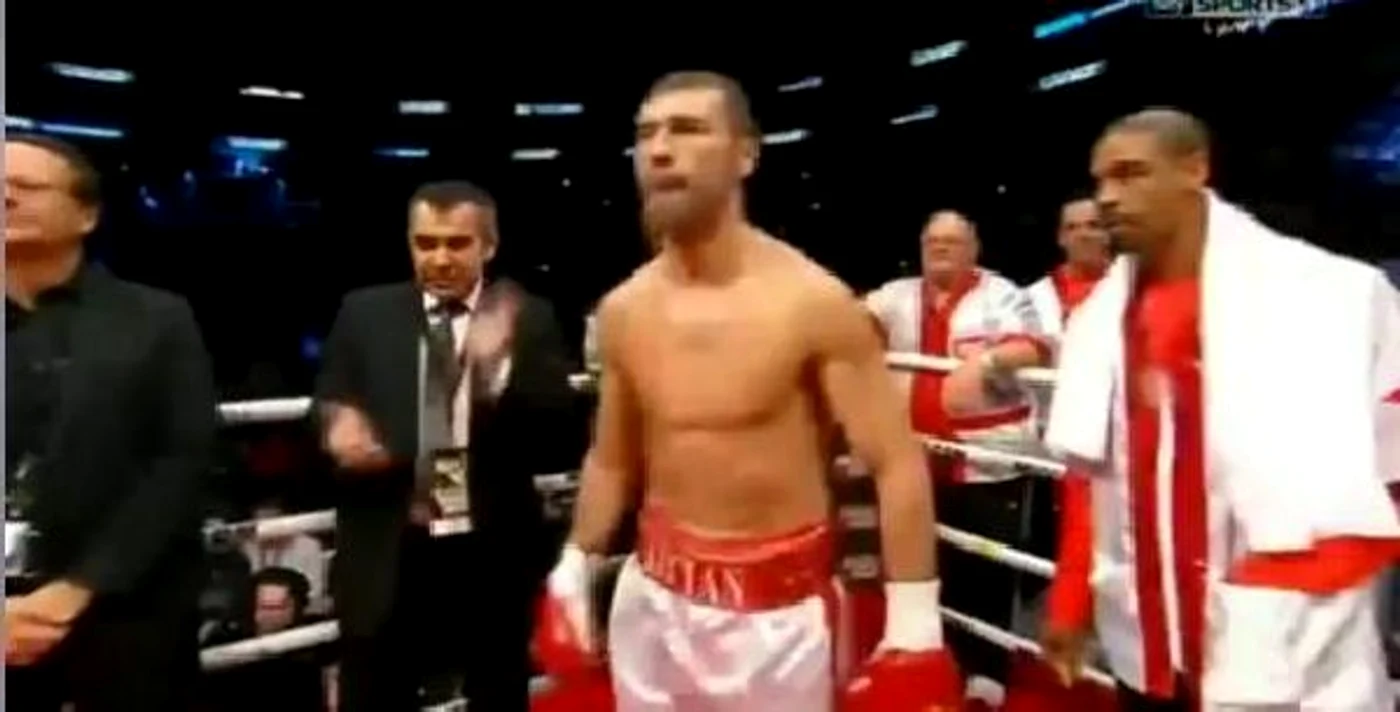 Lucian Bute la startul partidei