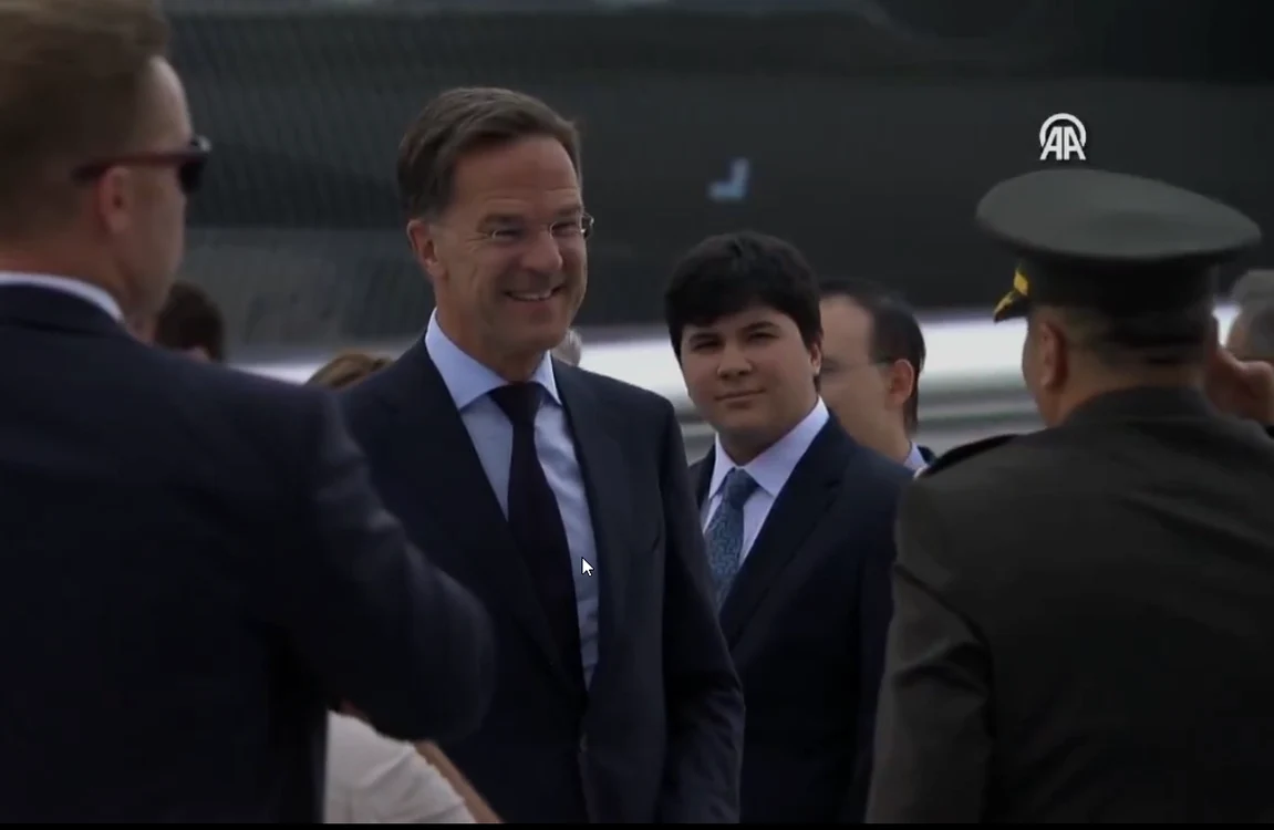 Mark Rutte a ajuns printre primii la summitul NATO de la  Ankara. FOTO: captură video