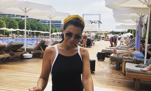 11 simona patruleasa in vacanta sexy in costum de baie la plaja 2 jpg jpeg