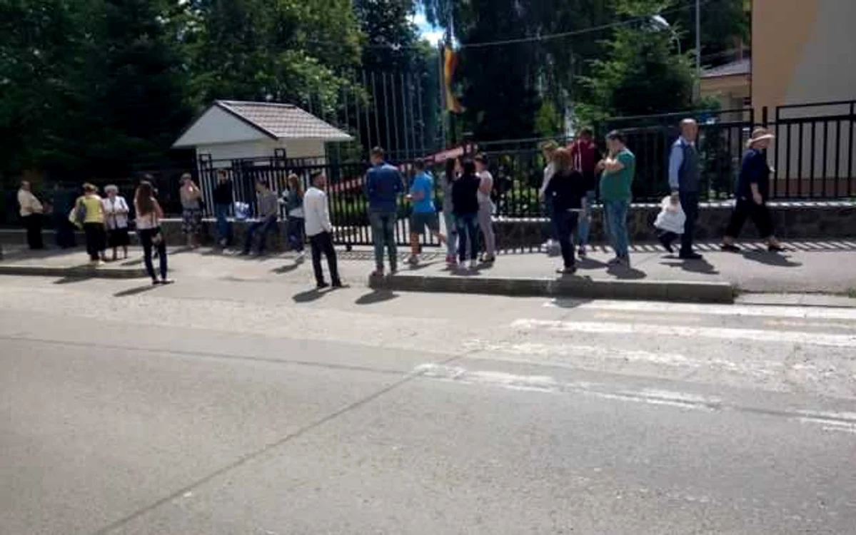 Istoria le-a dat mai multe bătăi decât matematică elevilor suceveni. FOTO Dănuţ Zuzeac