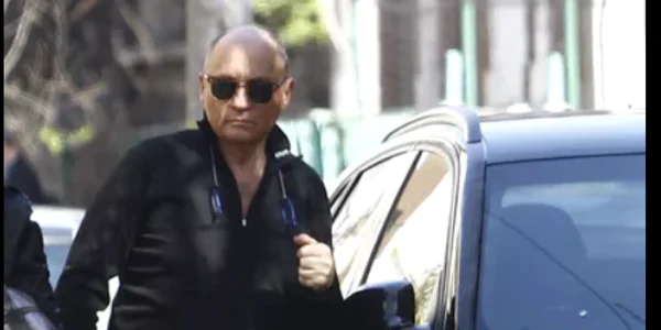 dan petrescu  FOTO bun