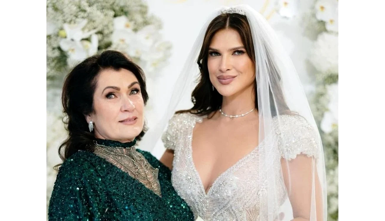 Prin ce momente grele au trecut actrița și mama ei, Minodora Tătărușanu / foto: Instagram