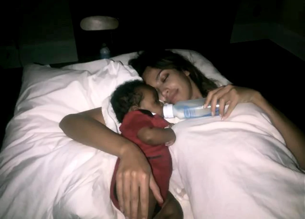 Madalina Ghenea, în ipostază de mămică