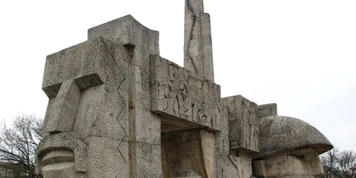 monumentul din carei