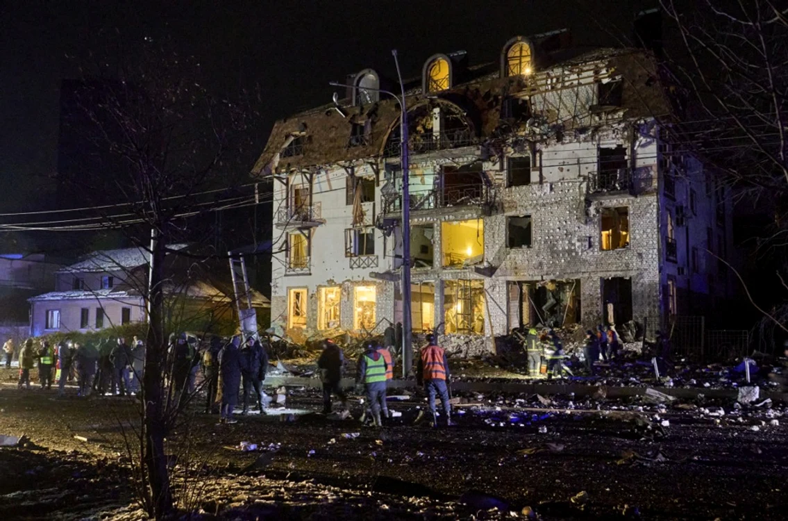 Harkov, hotel atacat de ruși: cel puțin 11 răniți FOTO EPA-EFE