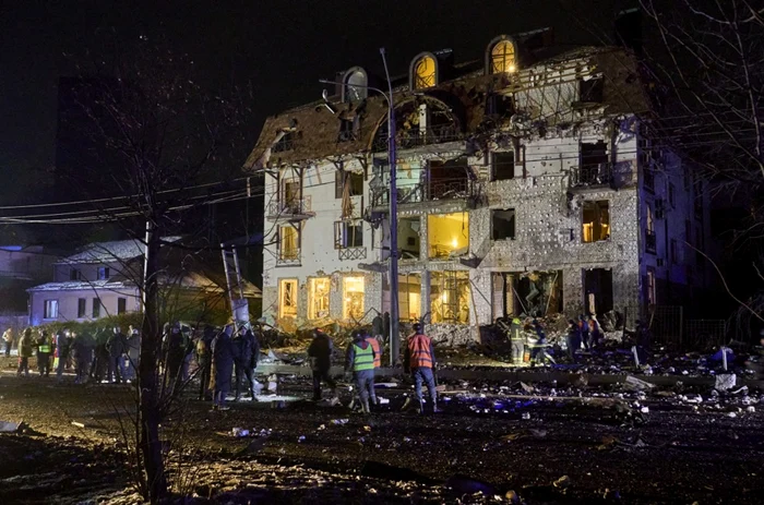 Harkov, hotel atacat de ruși: cel puțin 11 răniți FOTO EPA-EFE