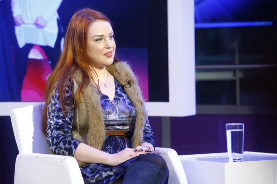 
    Xandra concurează la preselecția EUrovision 2016 cu piesa ”Superhuman”foto: arhivă Adevărul  