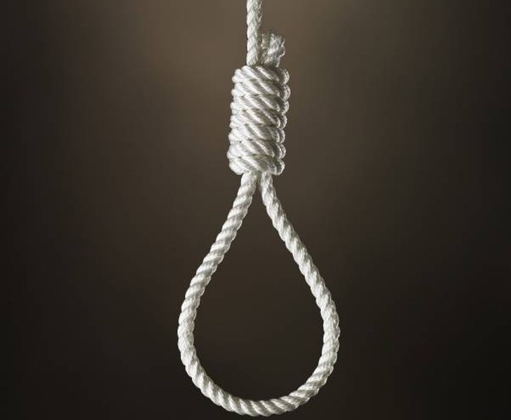 Un elev de la Liceul Tehnologic „Anghel Saligny“ s-a spânzurat în toaletă. El suferise o decepție sentimentală 