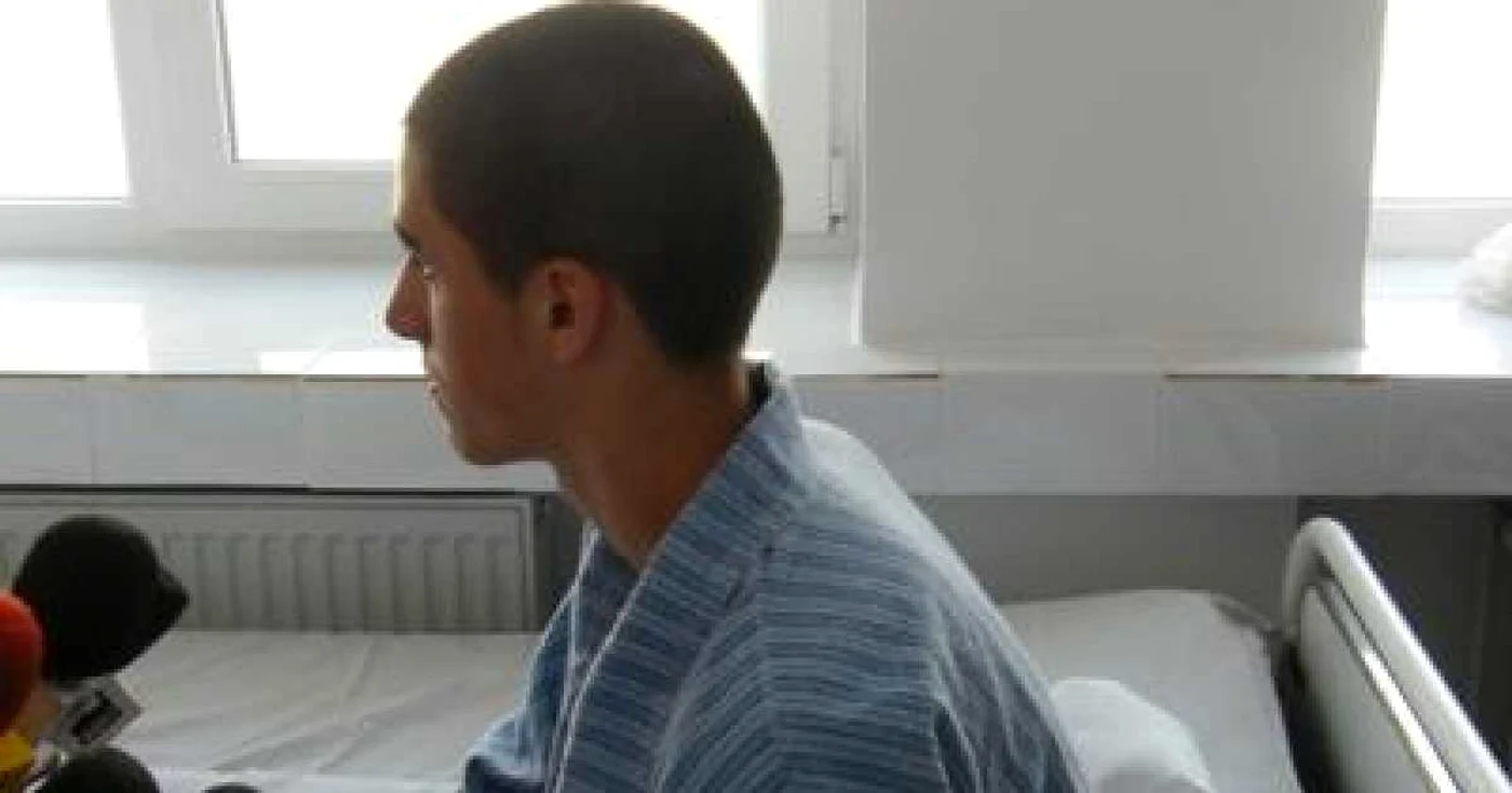 Polițistul l-a snopit în bătăi pe minor, suspectându-l de furt