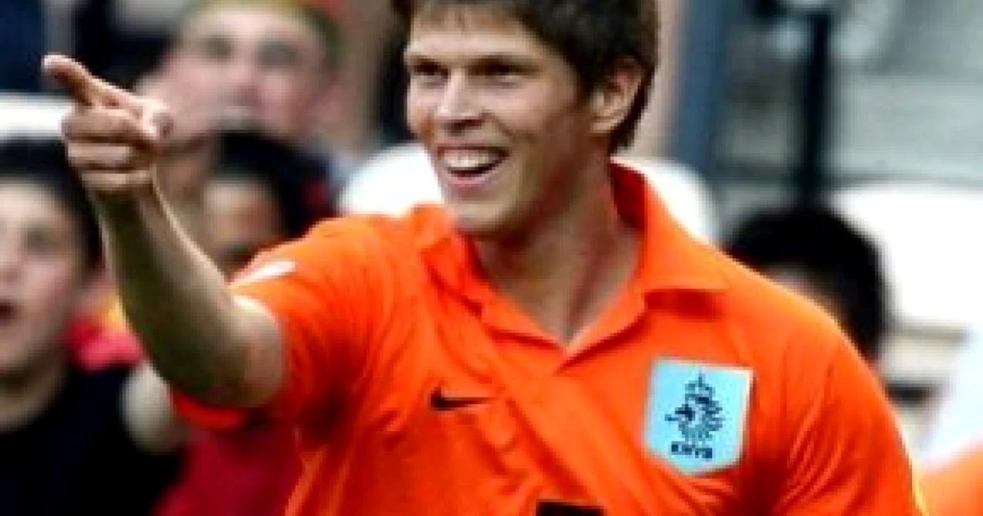 FOTBAL AC Milan vrea să-l cedeze pe Huntelaar la Tottenham