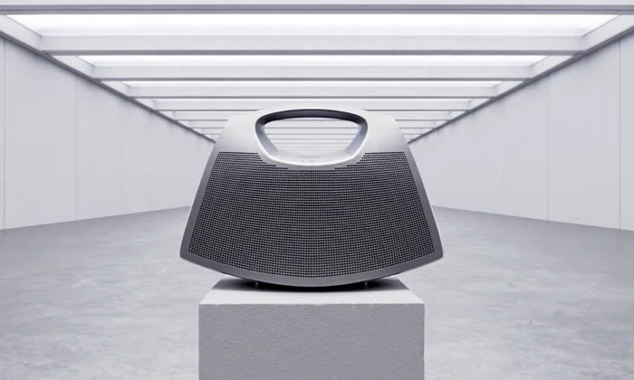 Balenciaga I Bang & Olufsen Speaker Bag png