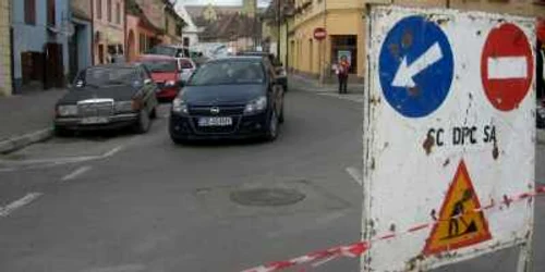 Lucrările începute vor ţine strada închisă cel puţin până la finele anului