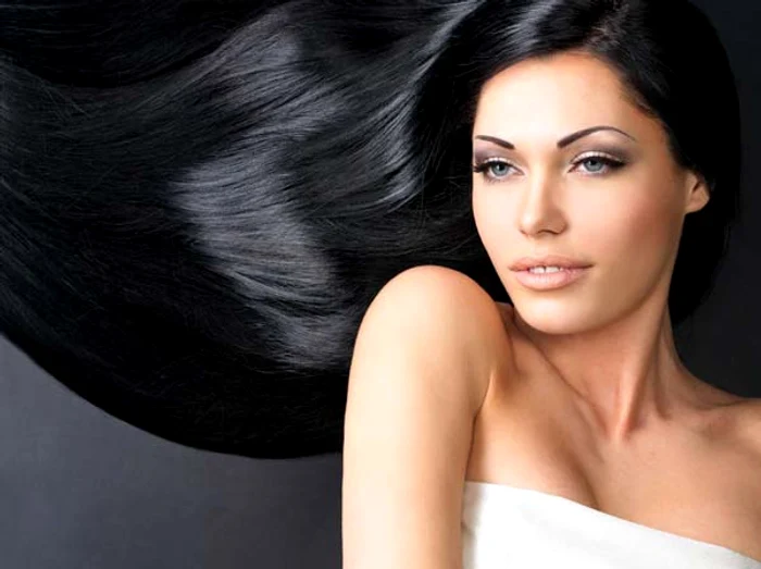 Părul închis la culoare are nevoie de îngrijire specială foto:bravonet.ro