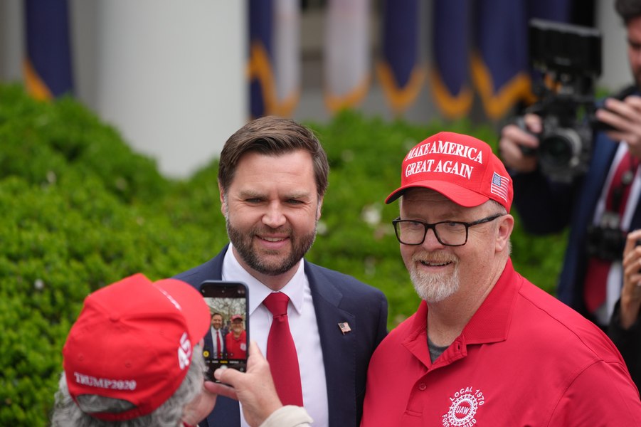 Vance, după ce Trump a semnat „Declarația de independență economică” a SUA: „America a fost pușculița lumii”