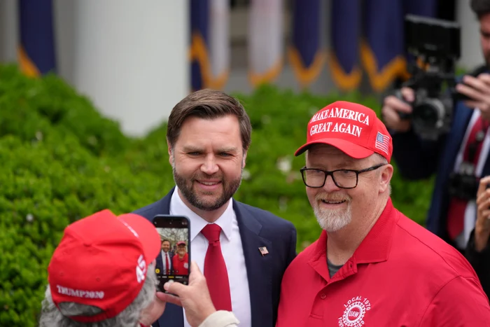 Vicepreeșdintele american JD Vance în Grădina Trandafirilor de la Casa Albă FOTO PROFIMEDIA