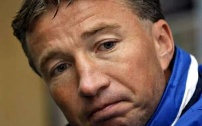 FOTBAL: Dan Petrescu: “Avem un program infernal în Liga I”