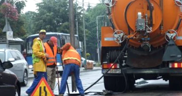 Satu Mare: Canalizare înfundată pe B-dul Bratianu