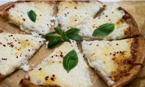 pizza cu branza jpeg