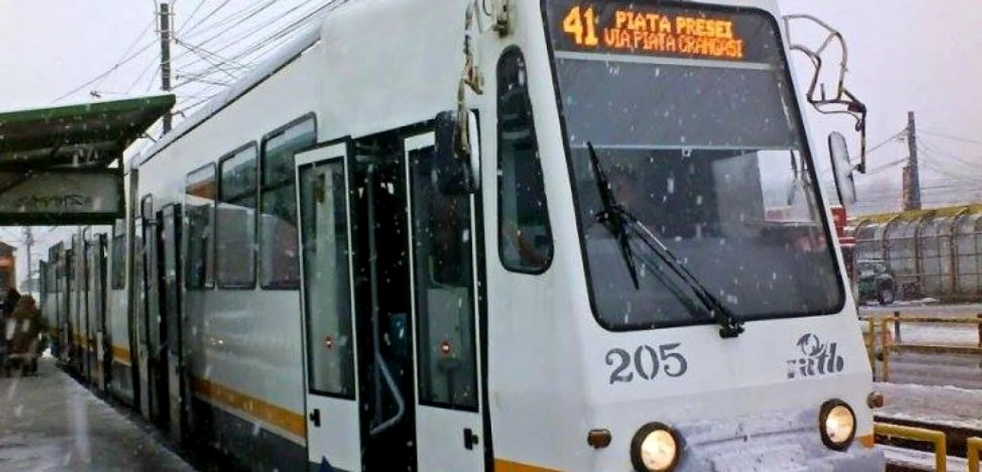 Tramvaiele STB vor fi dotate cu aer condiţionat