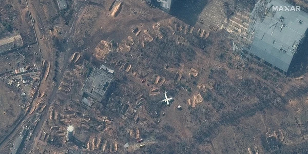 aeroport-antonov-imagini-satelit Foto CNN