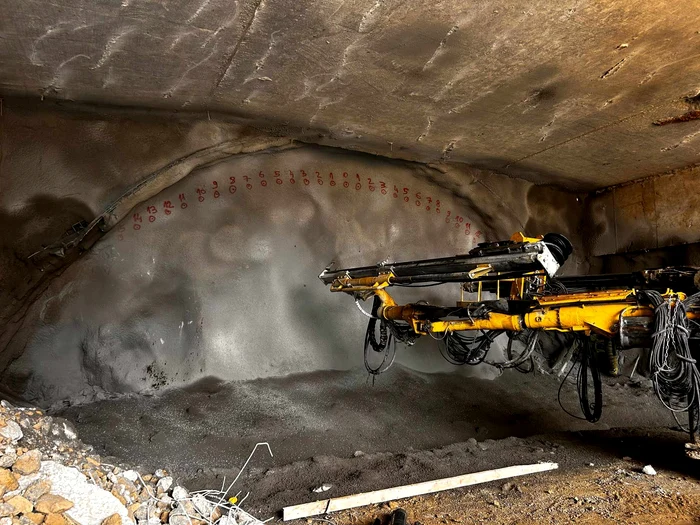Lucrări la noile tuneluri. DRDP Timișoara.