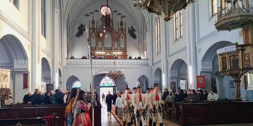 Biserica Romano Catolica Vinga (21) jpg