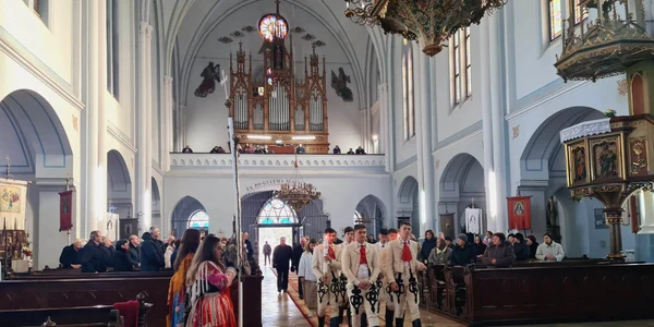 Biserica Romano Catolica Vinga (21) jpg