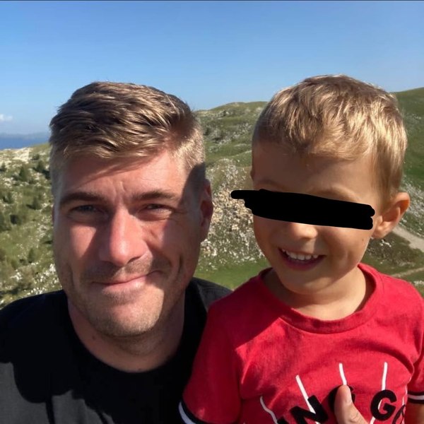 Căpitanul american care a planificat „răpirea” propriului fiu din România de la fosta soție: a angajat detectivi, un instructor de zbor și a plătit 37.000 de euro
