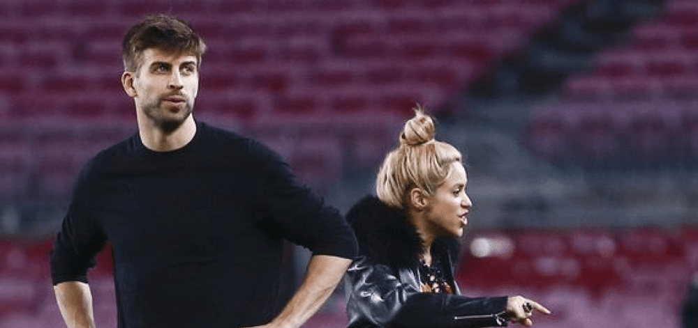 Gerard Pique, obligat să joace cu numele Shakirei pe tricou! 