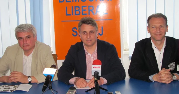 Lucian Bode a susţinut joi o conferinţă de presă alături de Dinu Iancu Sălăjanu şi Septimiu Ţurcaş