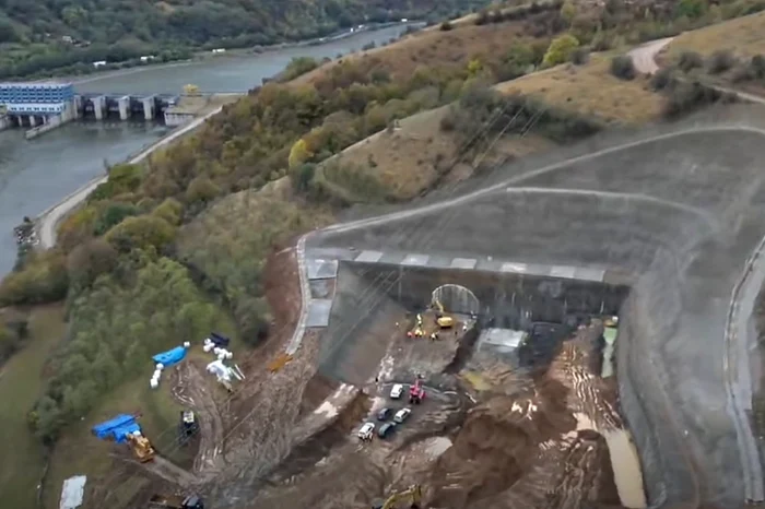 Se începe excavarea tunelului de pe Secțiunea 2 a autostrăzii A1 Sibiu – Pitești.