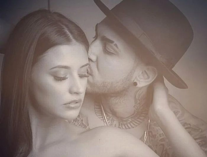 
    Artista a împărtăşit cu fanii o imagine în care apare goalăfoto: arhiva personală  