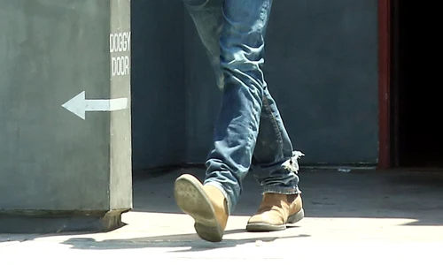 Brad Pitt takes home a iced coffee after lunch jpeg